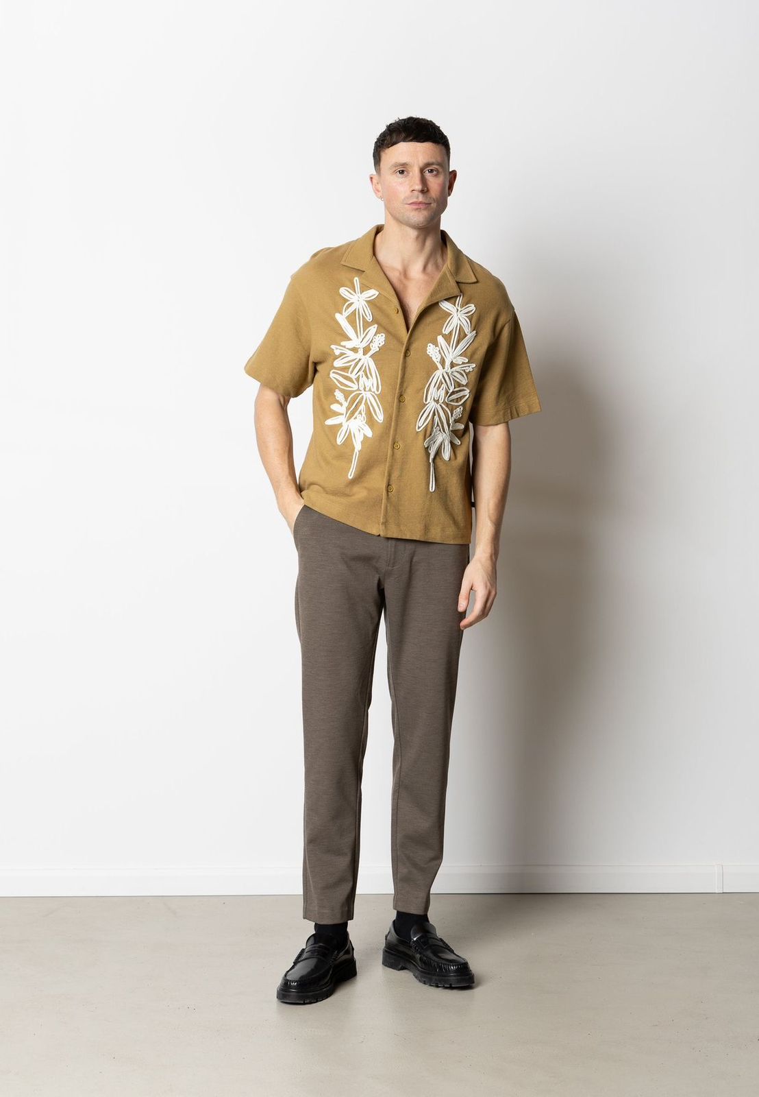 en's Casual Cotton Shirt – Mustard Brown Short Sleeve with Contrasting White Rope Floral Embroidery
