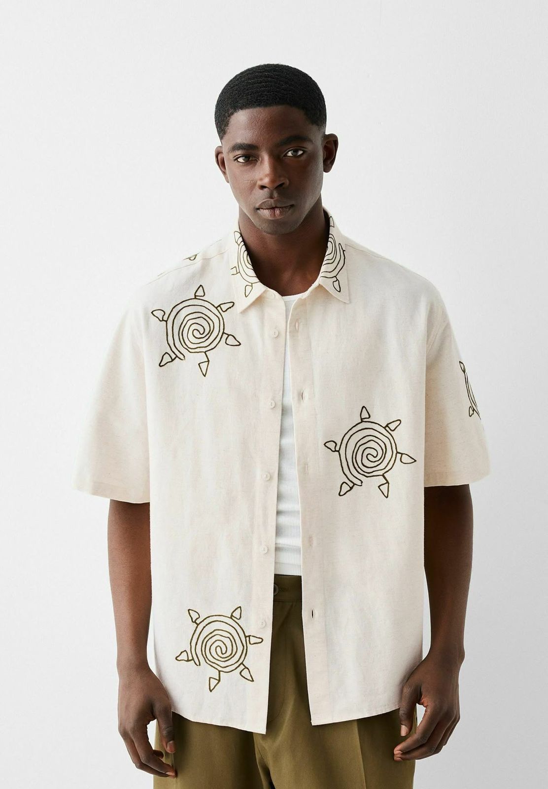 Men’s Short Sleeve White Shirt – Abstract Sun Spiral Print