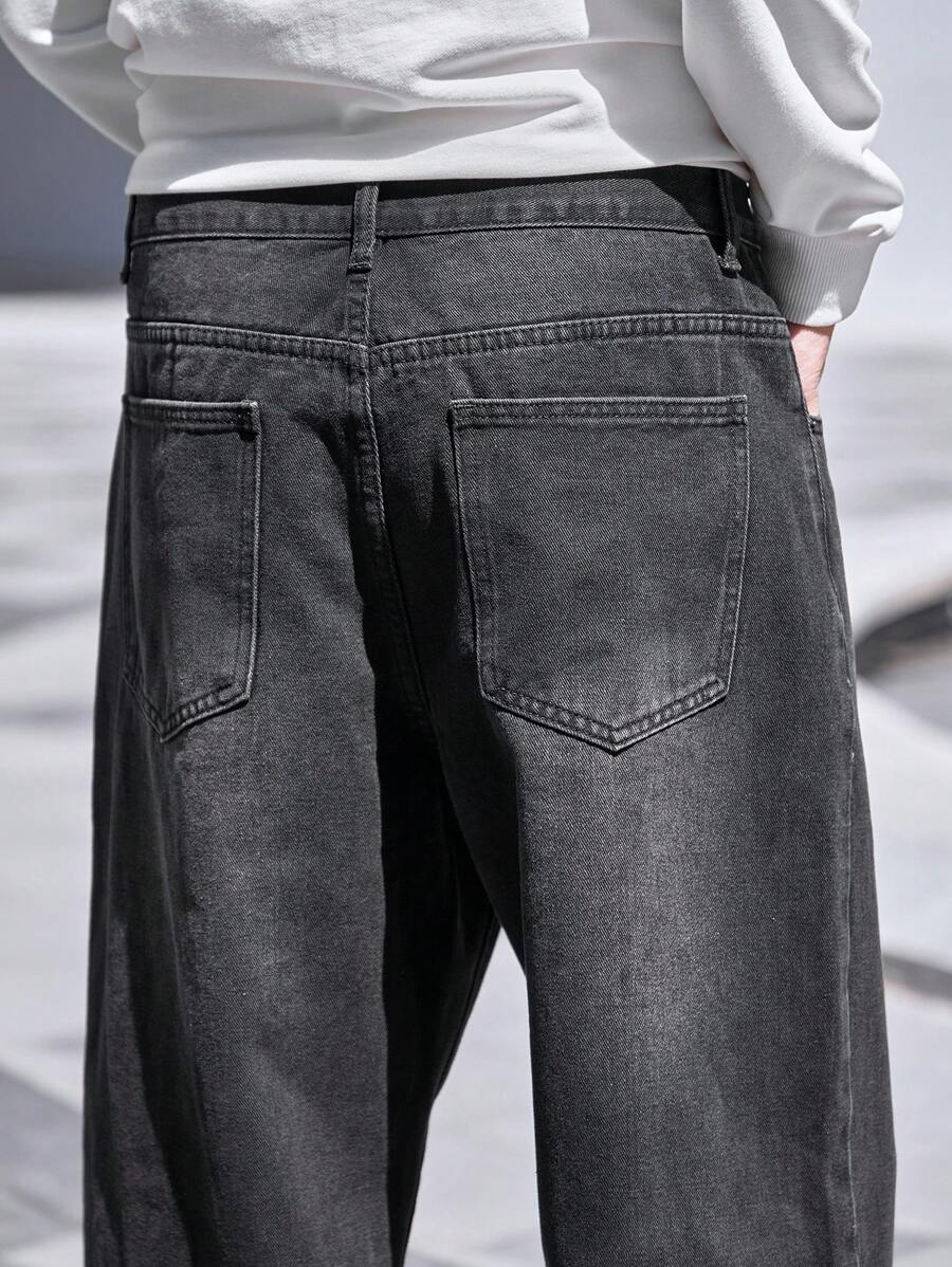 Essential Style: Men's Dark Grey Cotton Denim Pocketed Jeans