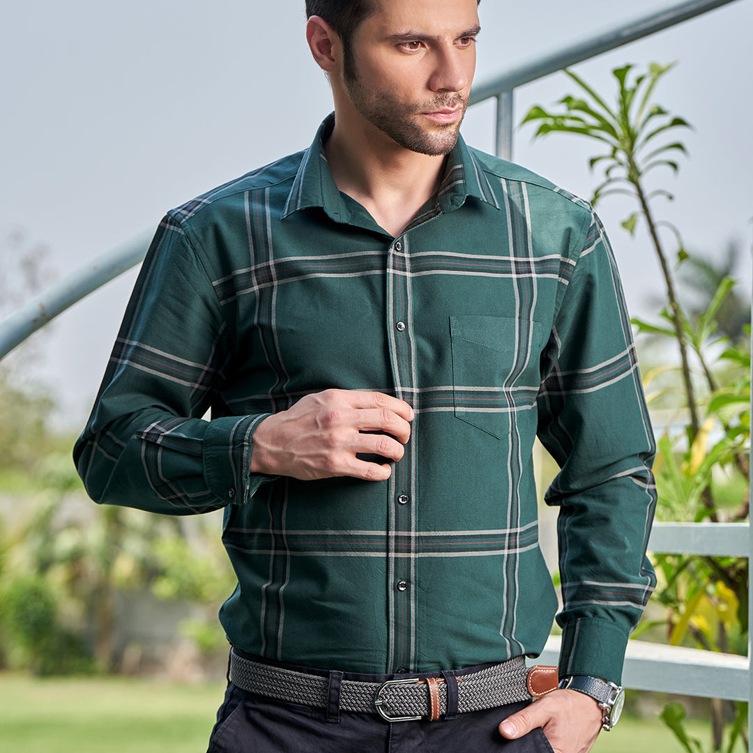 Men Olive Green Casual Shirt with Broad Black Check.